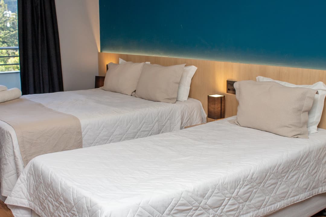 Suite - Photo 3