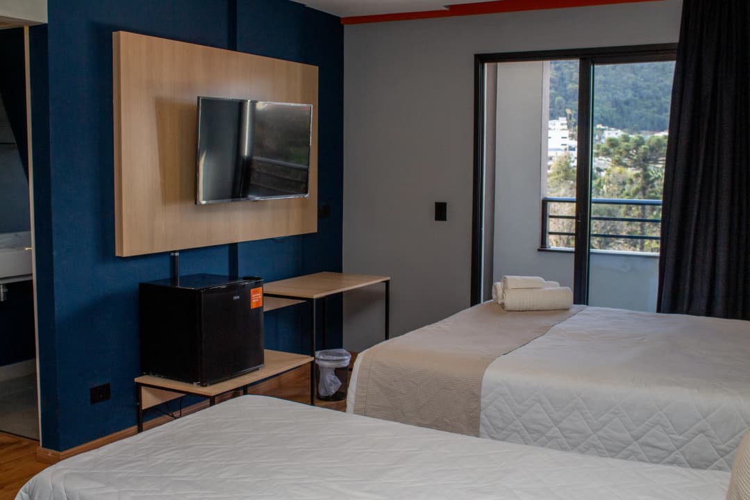 Suite - Photo 5