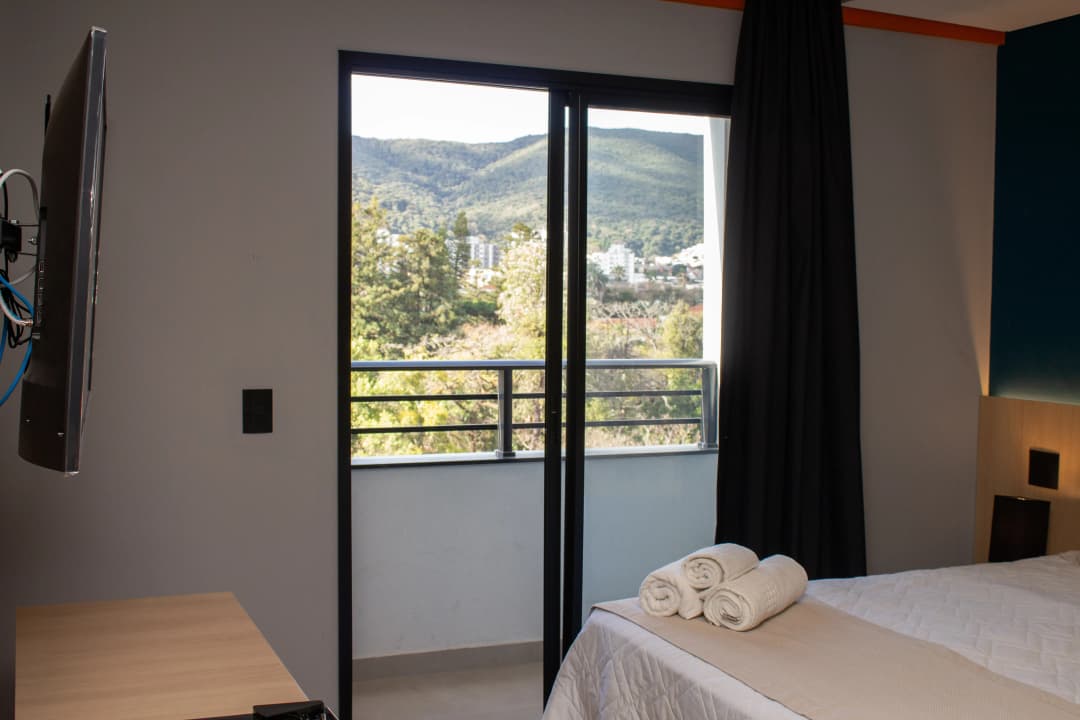 Suite - Photo 6