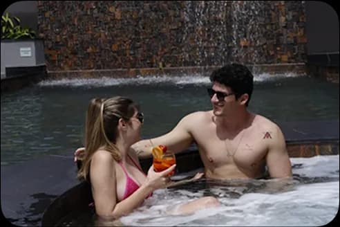 Imagem para Estrutura completa com clima de resort urbano.